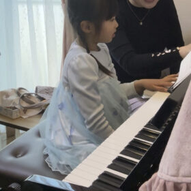 相模原市南区南台ピアノ教室_レッスンの様子
