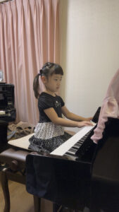 小田急相模原南台ピアノ教室_幼児のレッスン風景
