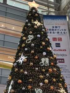 相模大野クリスマスツリー_南台ピアノ教室